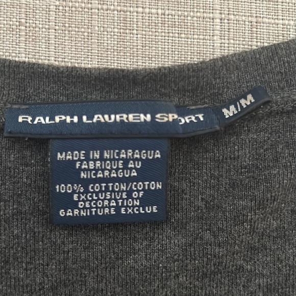 Ralph Lauren Tshirt - Picture 2 of 3